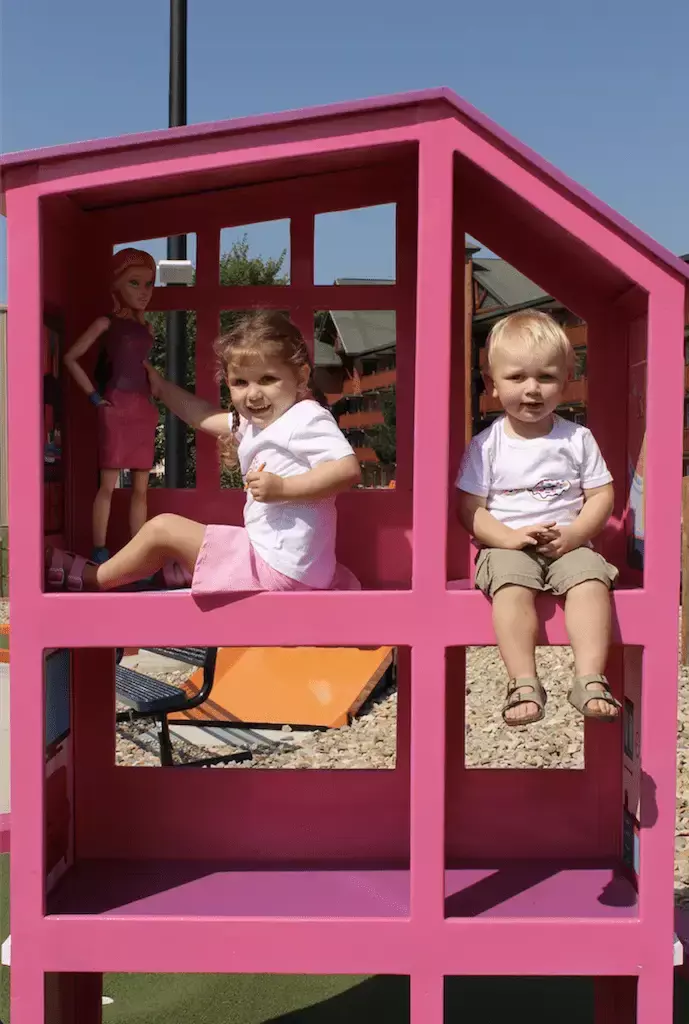 kids-in-barbie-house