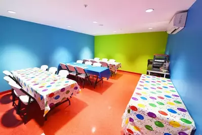 party room at topjump